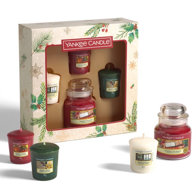 Yankee Candle Magical Christmas Set Cadou Lumanare Parfumata Borcan Mic si 3 lumanari Votive Yankee Candle Magical Christmas Set Cadou Lumanare Parfumata Borcan Mic si 3 lumanari Votive